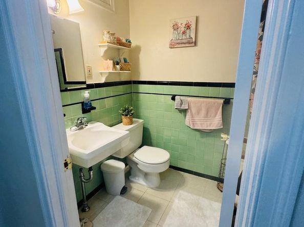 7233 Barnard Street, Philadelphia PA 19149
