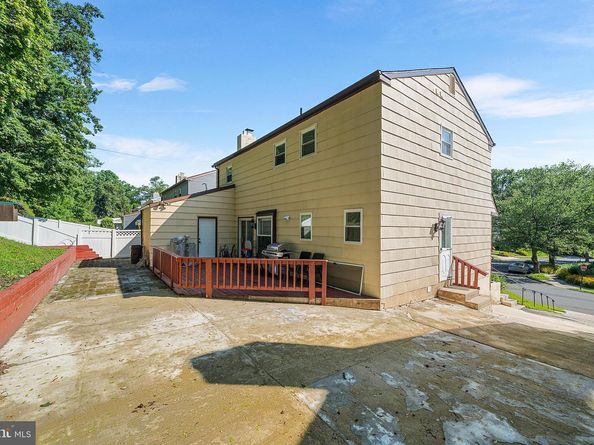 142 Foster Avenue, Havertown PA 19083