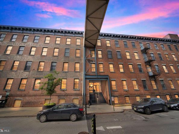 187 Wayne St 415C, Jersey City NJ 07302
