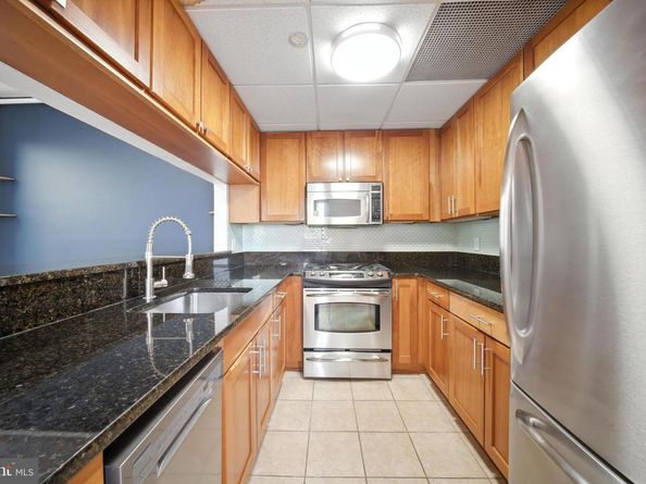 187 Wayne St 415C, Jersey City NJ 07302