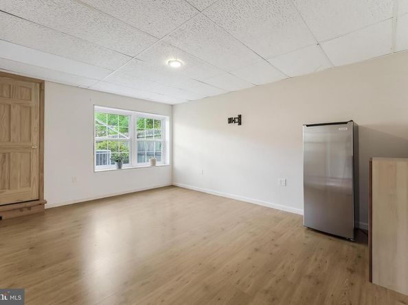 1123 Moorefield Hill Court SW, Vienna VA 22180
