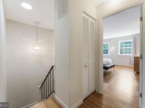 1123 Moorefield Hill Court SW, Vienna VA 22180