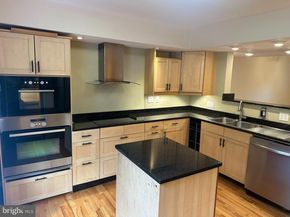 1123 Moorefield Hill Court SW, Vienna VA 22180