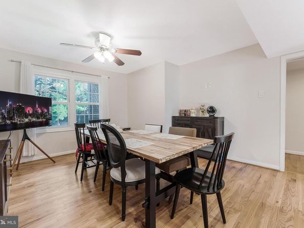 1123 Moorefield Hill Court SW, Vienna VA 22180