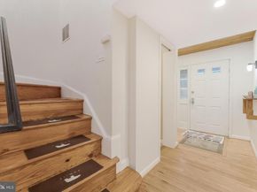 1123 Moorefield Hill Court SW, Vienna VA 22180