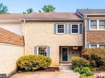 1123 Moorefield Hill Court SW