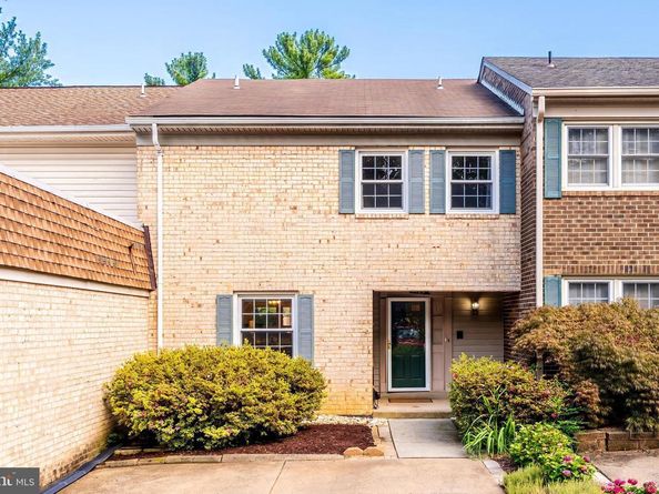 1123 Moorefield Hill Court SW, Vienna VA 22180