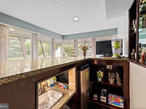 325 Toll Drive, Southampton PA 18966