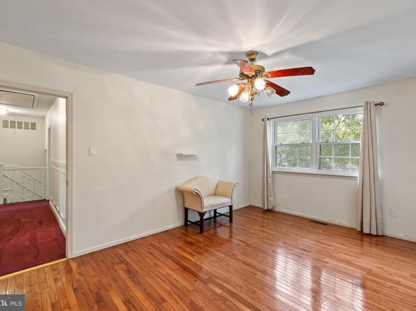 325 Toll Drive, Southampton PA 18966