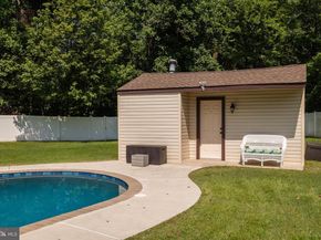 325 Toll Drive, Southampton PA 18966
