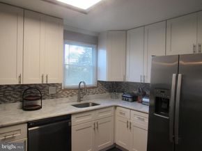 412 Avon Place, Philadelphia PA 19116