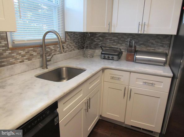 412 Avon Place, Philadelphia PA 19116