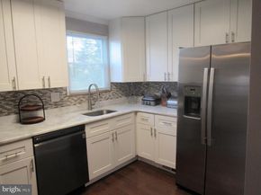 412 Avon Place, Philadelphia PA 19116