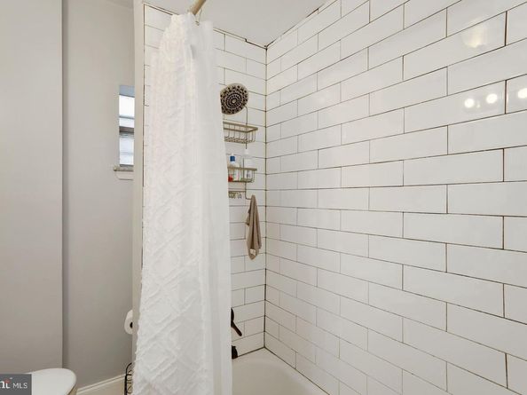 2031 S Beechwood Street, Philadelphia PA 19145