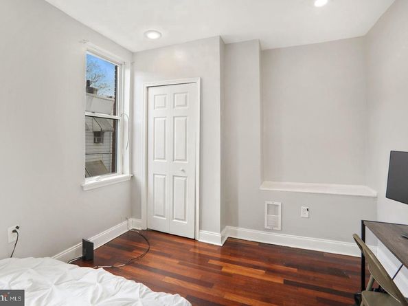 2031 S Beechwood Street, Philadelphia PA 19145