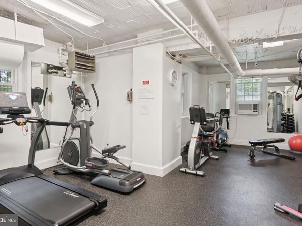 2737 Devonshire Place NW 503, Washington DC 20008