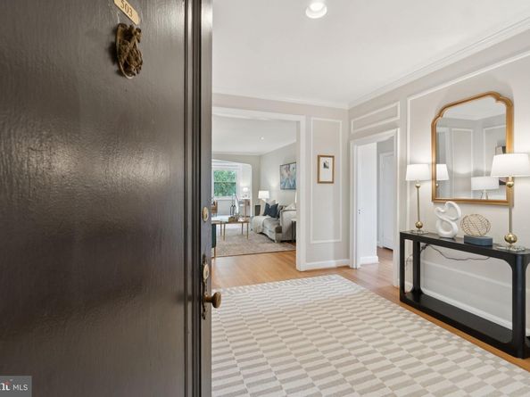 2737 Devonshire Place NW 503, Washington DC 20008