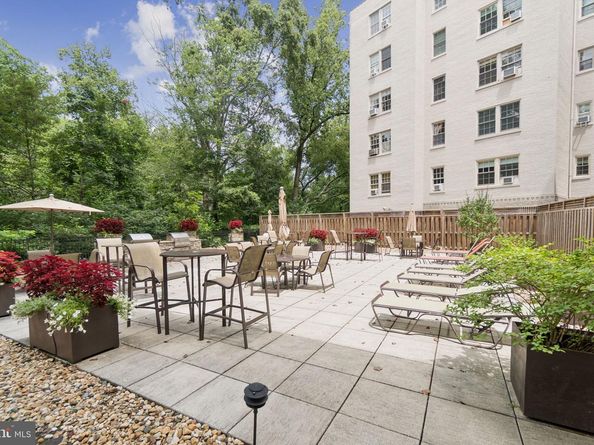 2737 Devonshire Place NW 503, Washington DC 20008