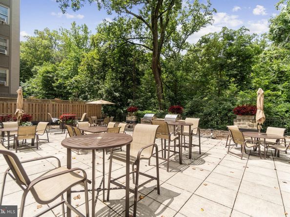 2737 Devonshire Place NW 503, Washington DC 20008