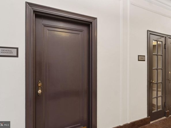 2737 Devonshire Place NW 503, Washington DC 20008