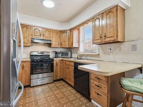 2755 Rhawn Street, Philadelphia PA 19152