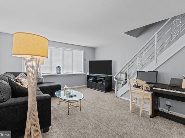2755 Rhawn Street, Philadelphia PA 19152