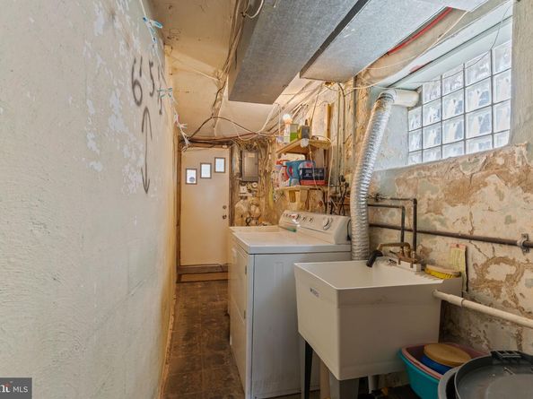 2755 Rhawn Street, Philadelphia PA 19152