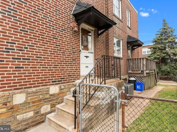 2755 Rhawn Street, Philadelphia PA 19152