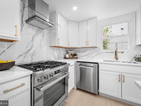 1404 N Powhatan Street, Arlington VA 22205