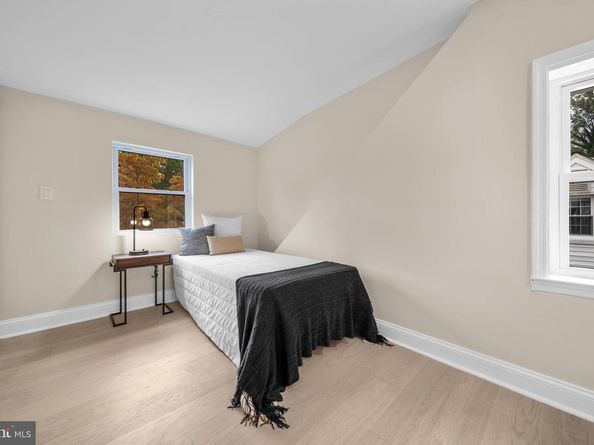 1404 N Powhatan Street, Arlington VA 22205