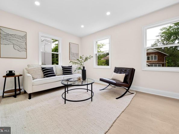 1404 N Powhatan Street, Arlington VA 22205