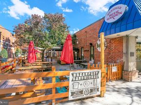 1404 N Powhatan Street, Arlington VA 22205