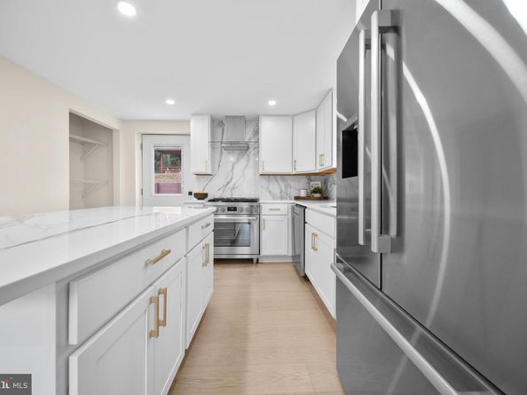 1404 N Powhatan Street, Arlington VA 22205