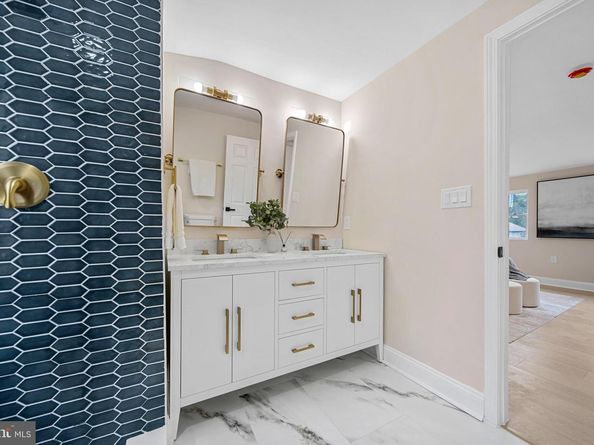 1404 N Powhatan Street, Arlington VA 22205