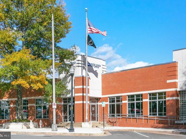 1404 N Powhatan Street, Arlington VA 22205