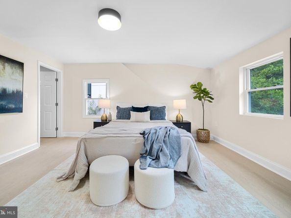 1404 N Powhatan Street, Arlington VA 22205