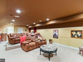 95 Rittenhouse Circle, Newtown PA 18940