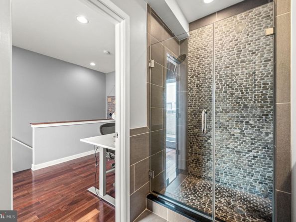 1305 S 2nd Street, Philadelphia PA 19147