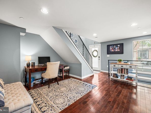 1305 S 2nd Street, Philadelphia PA 19147