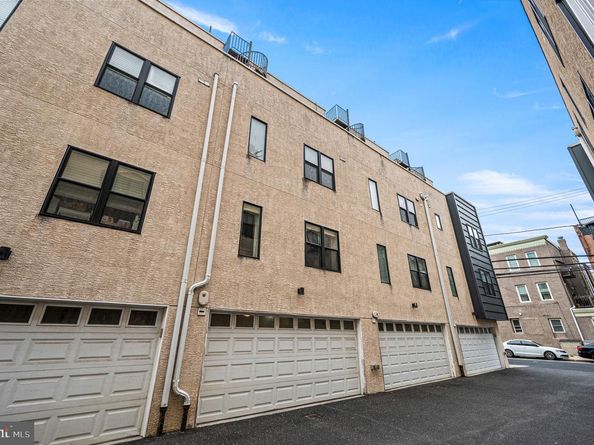 1305 S 2nd Street, Philadelphia PA 19147