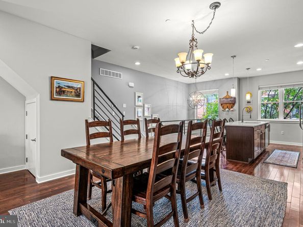 1305 S 2nd Street, Philadelphia PA 19147