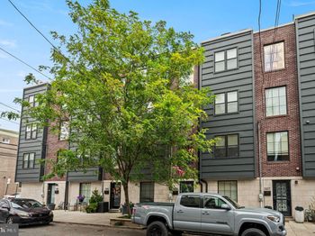 1305 S 2nd Street
