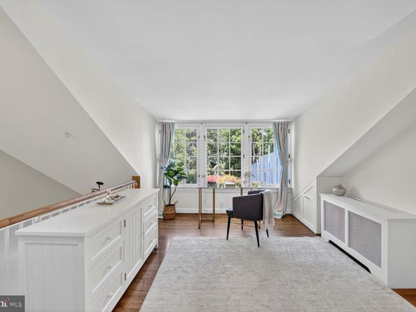 3327 O Street NW, Washington DC 20007