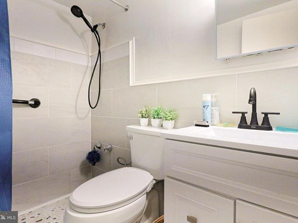 118 S 21st Street 218, Philadelphia PA 19103