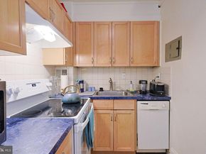 118 S 21st Street 218, Philadelphia PA 19103