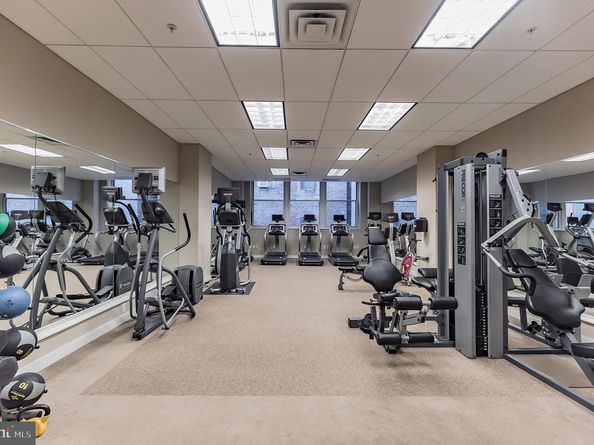 1101 Locust Street 4E, Philadelphia PA 19107