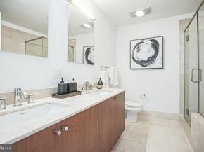 1101 Locust Street 4E, Philadelphia PA 19107