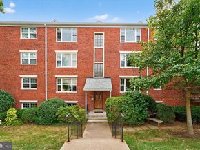 1404 12TH Street N 21, Arlington VA 22209