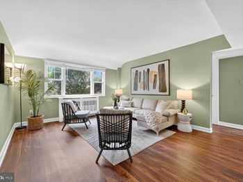 1404 12TH Street N