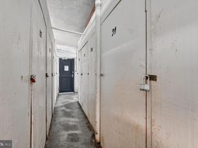 1404 12TH Street N 21, Arlington VA 22209